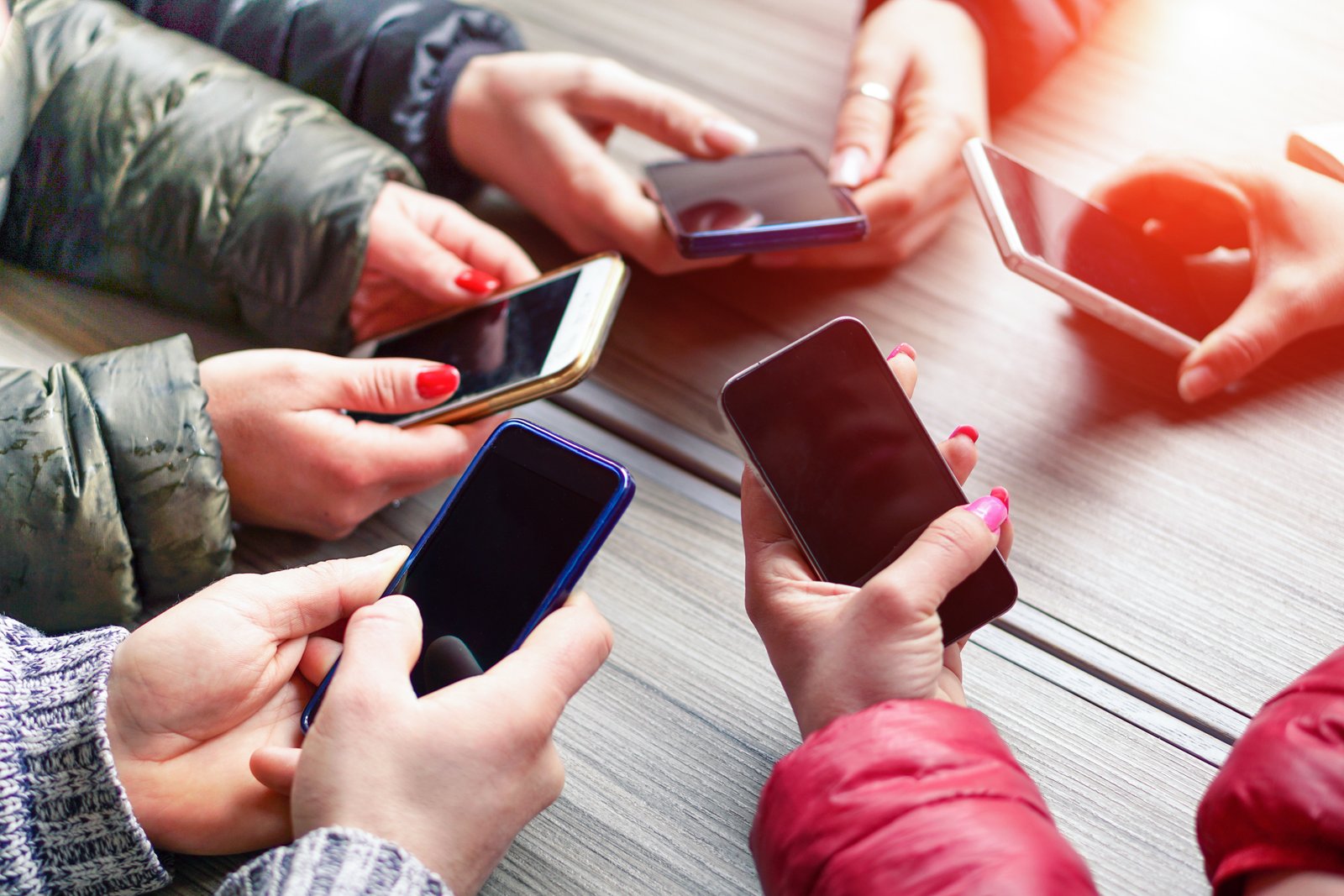 Social Media Addiction 1 Social media and screen addiction treatment for healthier digital habits
